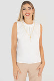 Blusa sin manga con plisado y collar