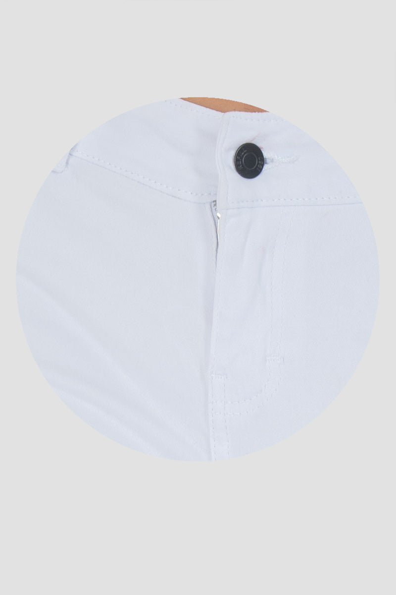 Jeans tiro medio con bolsas