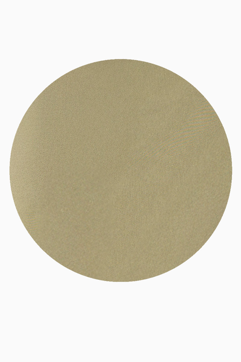 Pantalón ancho con botones y bolsas